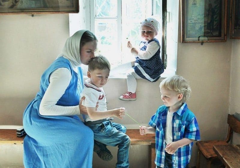 Как помочь детям не сбиться с пути