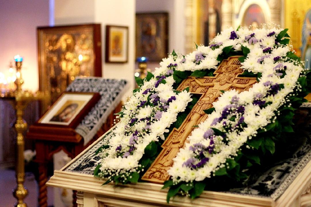 Крестопоклонная неделя