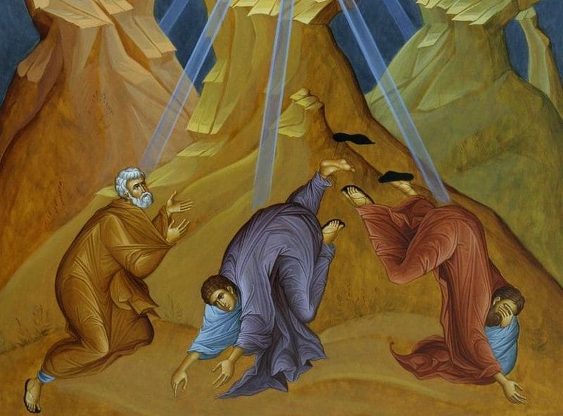 Почему только три ученика видели Преображение?