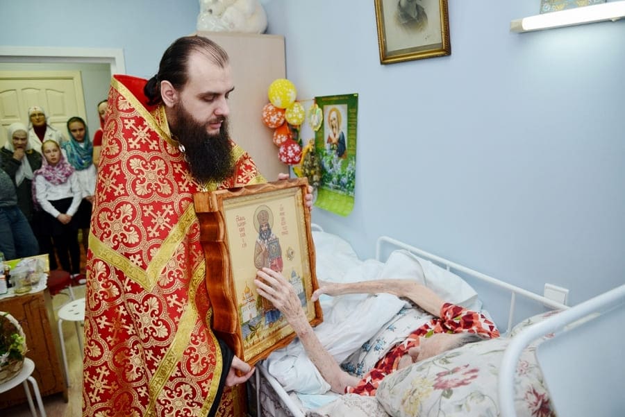 Можно ли исцеляться только молитвой, без врачей?