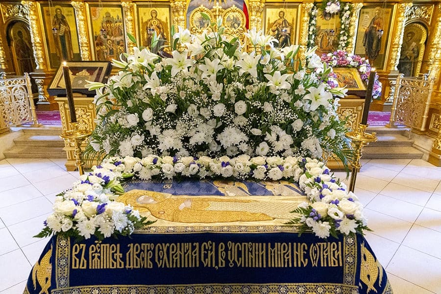 Служба Погребения Пресвятой Богородицы