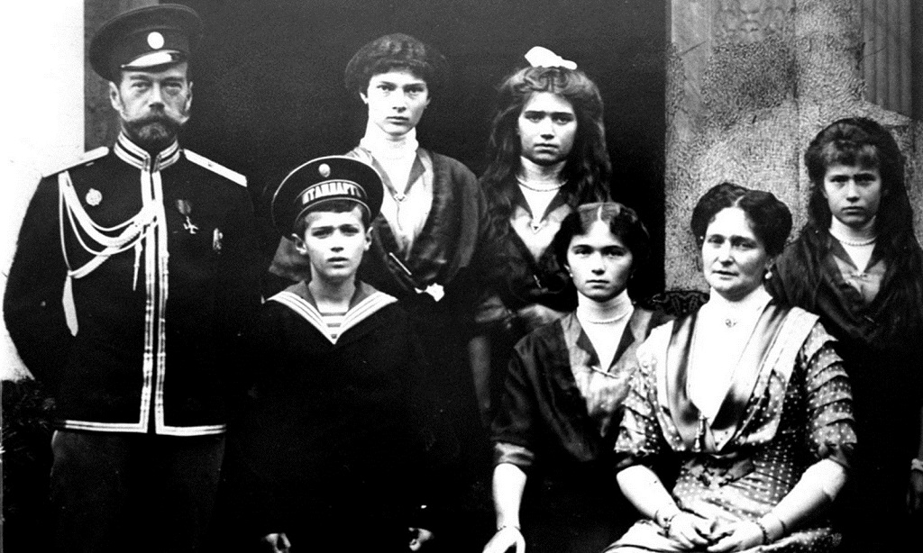 "Вместо венца царского венец Правды"