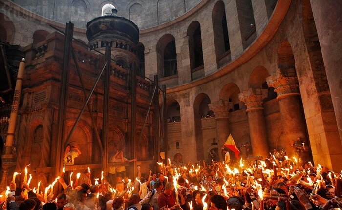 Благодатный огонь на Пасху